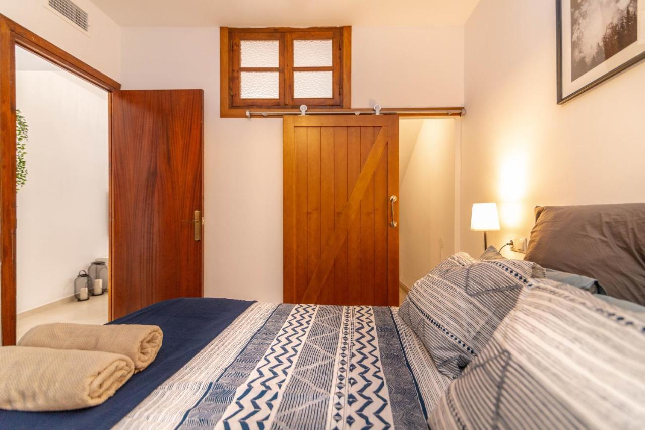Lovely Cozy 2-Bedroom Residential Home With Patio Benalmadena Bagian luar foto