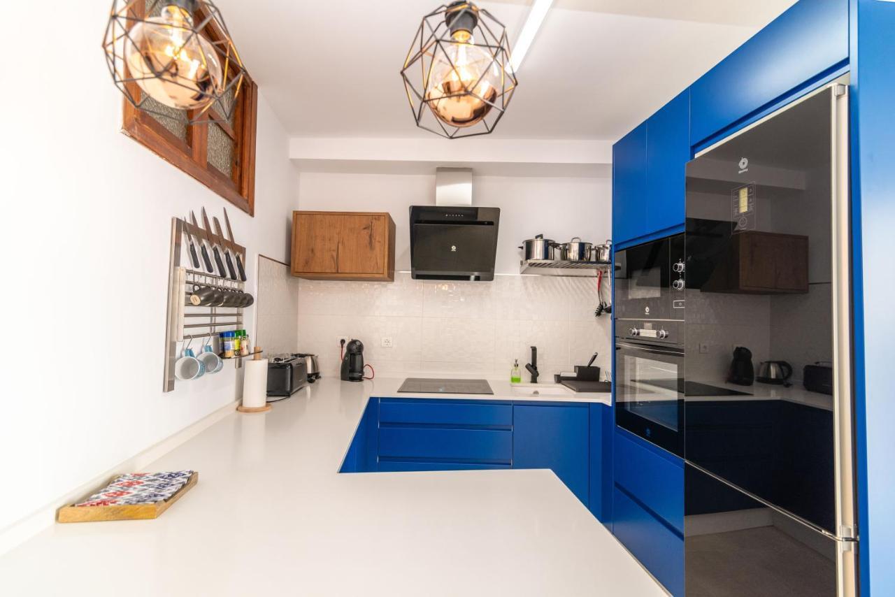 Lovely Cozy 2-Bedroom Residential Home With Patio Benalmadena Bagian luar foto