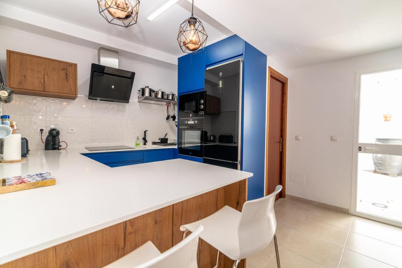 Lovely Cozy 2-Bedroom Residential Home With Patio Benalmadena Bagian luar foto