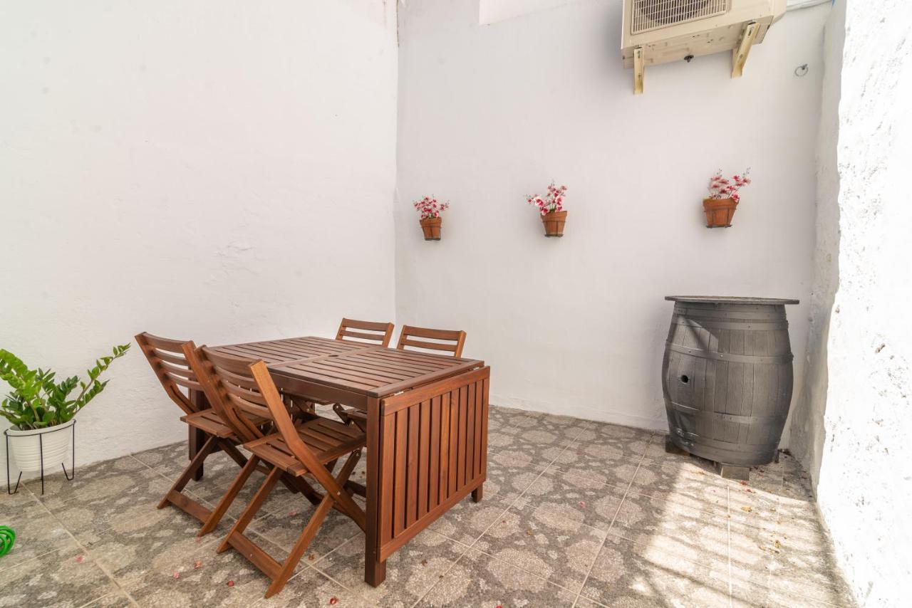 Lovely Cozy 2-Bedroom Residential Home With Patio Benalmadena Bagian luar foto