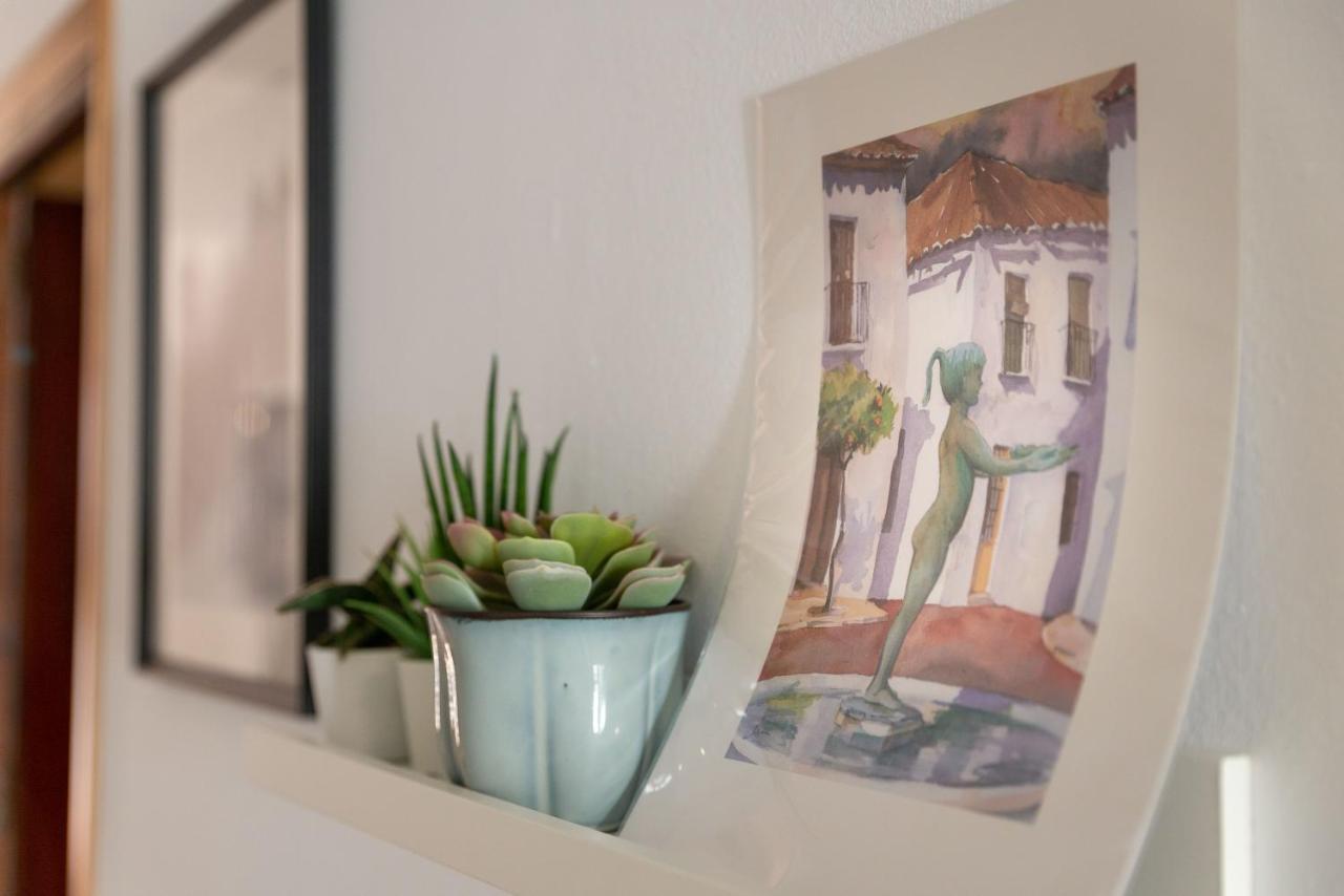 Lovely Cozy 2-Bedroom Residential Home With Patio Benalmadena Bagian luar foto